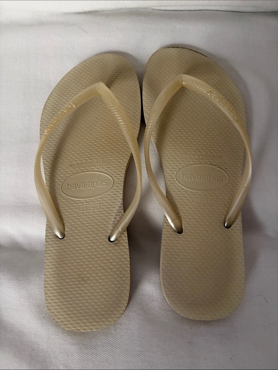 Havaianas Shoes - Havaianas Slim Flip Flops in Light Beige
